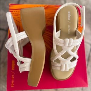 Melissa Salinas White and Cream Sandals Wedges Size 6